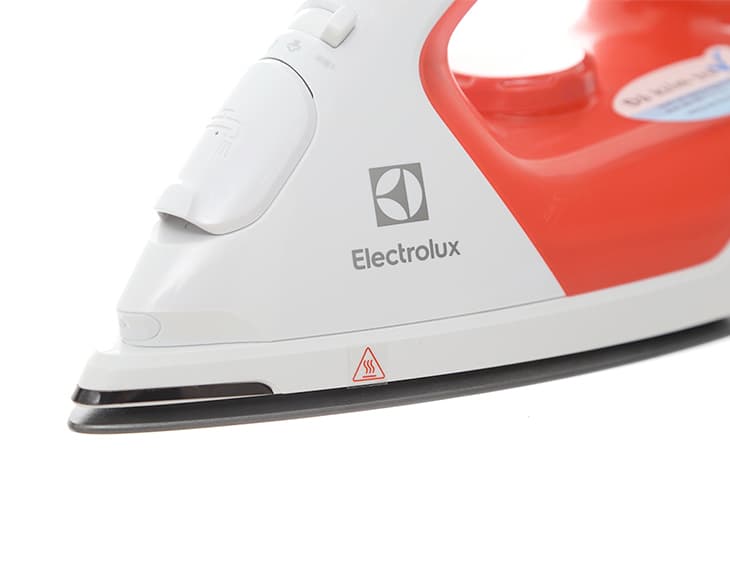 Bàn ủi hơi nước Electrolux ESI5116 1800W