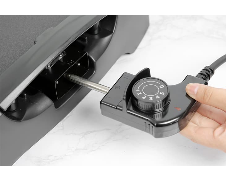 Bếp nướng điện Electrolux ETTG1-40BK 2200W