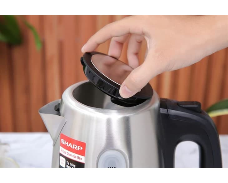 Bình đun siêu tốc Sharp 1.5 lít EKJ-15EVS-ST