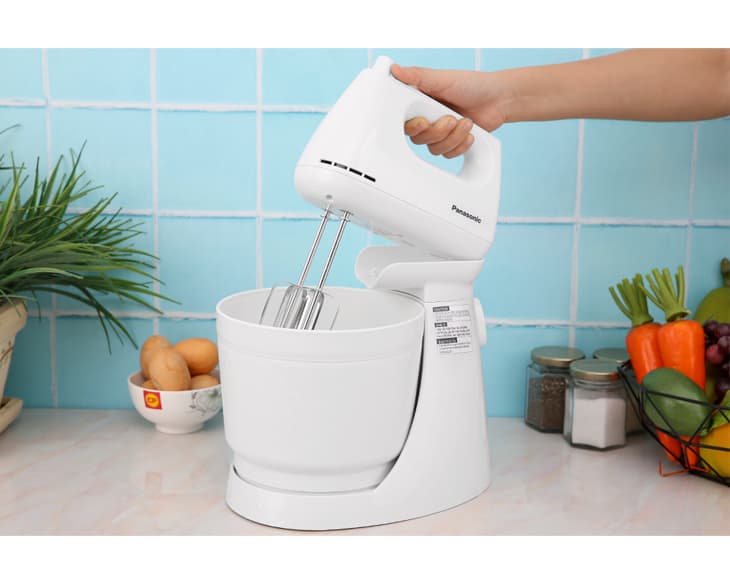 Máy nhồi bột đánh trứng Panasonic MK-GB3WRA