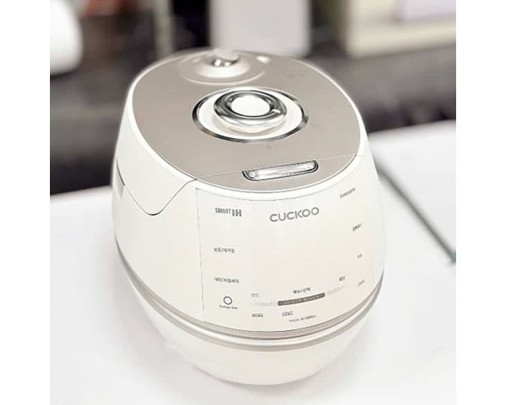 Nồi cơm áp suất cao tần Cuckoo CRP-CHAS109FW