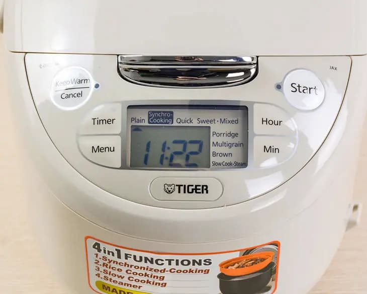 Nồi cơm điện tử Tiger 1 lít JAX-R10W