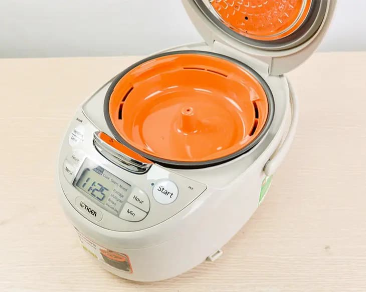 Nồi cơm điện tử Tiger 1 lít JAX-R10W