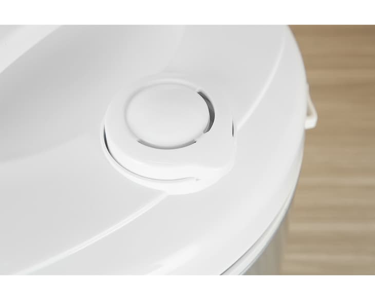Nồi cơm nắp gài Panasonic 1 lít SR-MVN10LRAX